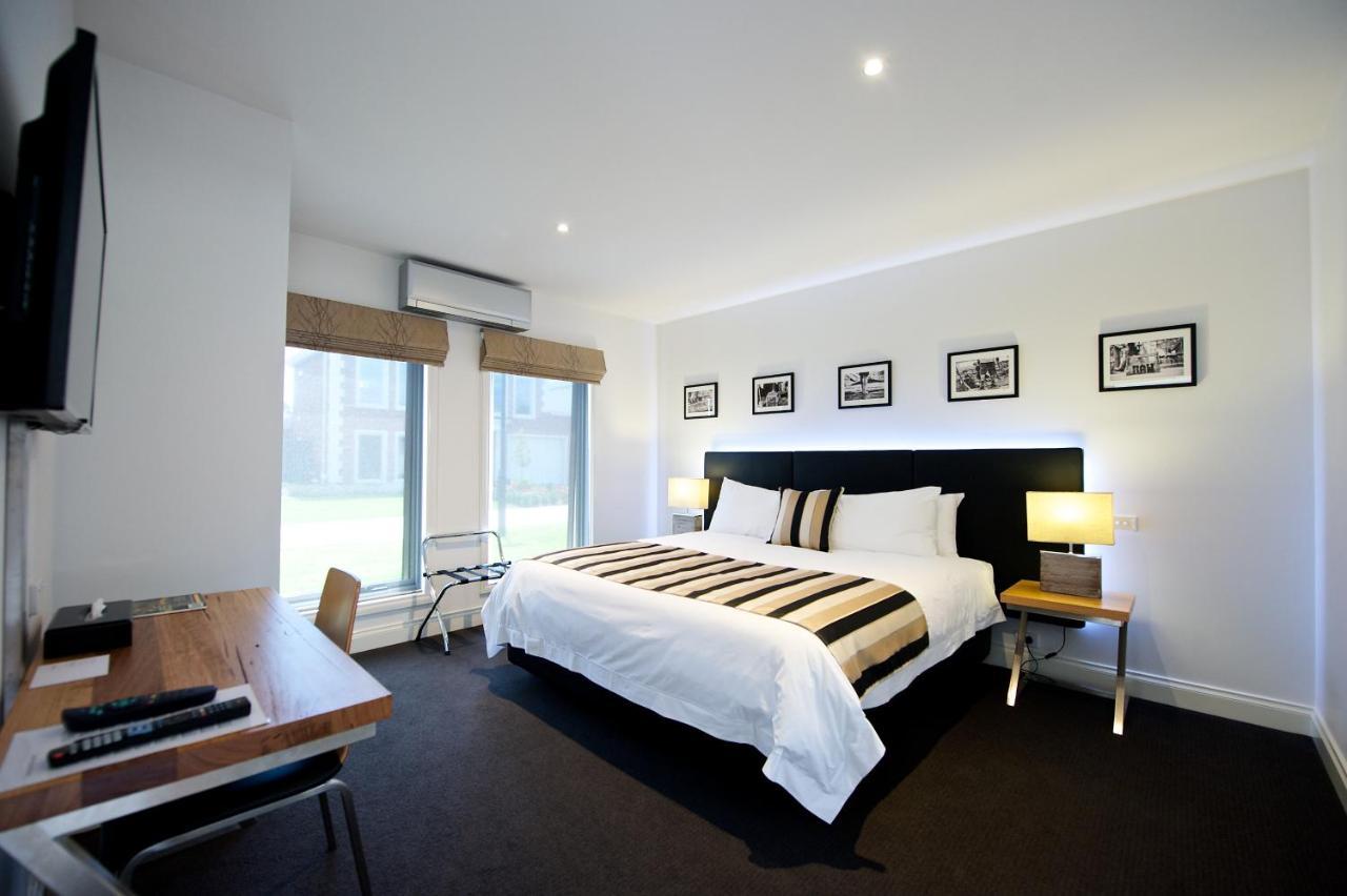 Aparthotel Mansi On Raymond Sale