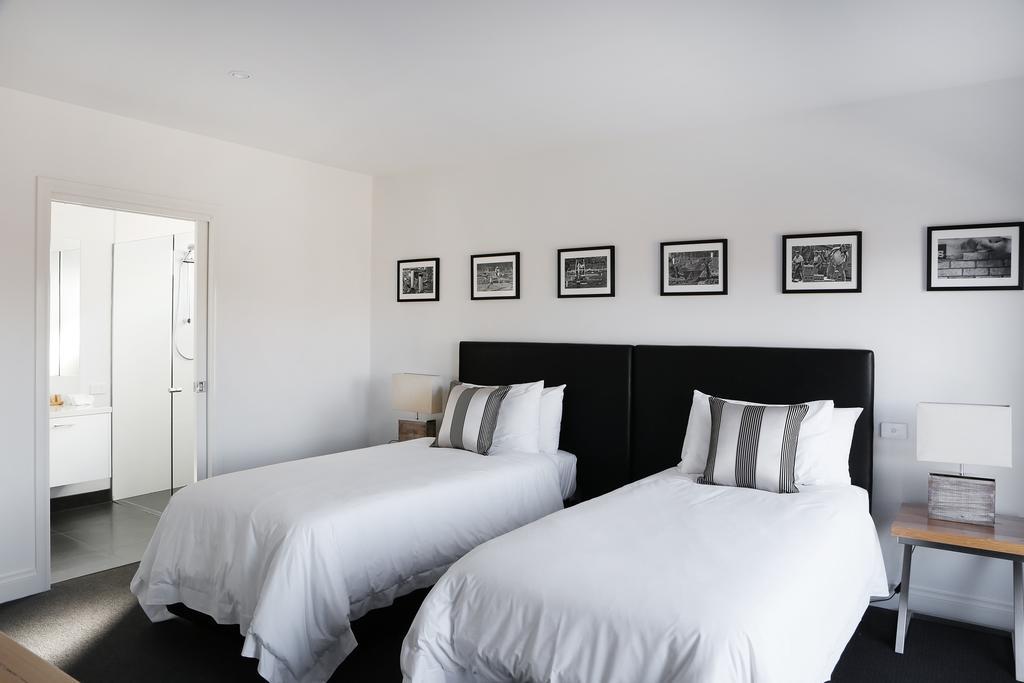 Mansi On Raymond Aparthotel 4*